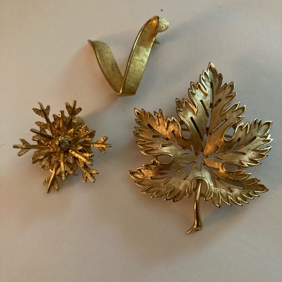 Brooch Bundle Leaf Booch, Snowflake Brooch Tafari V initial Brooch - Picture 2 of 6